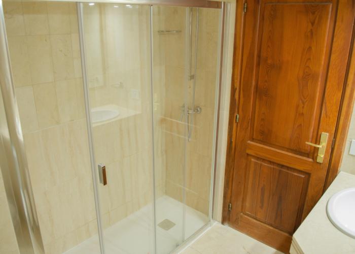 Klayman Olivina Aparthotel