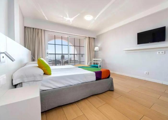 Paradise Park Fun Lifestyle Hotel