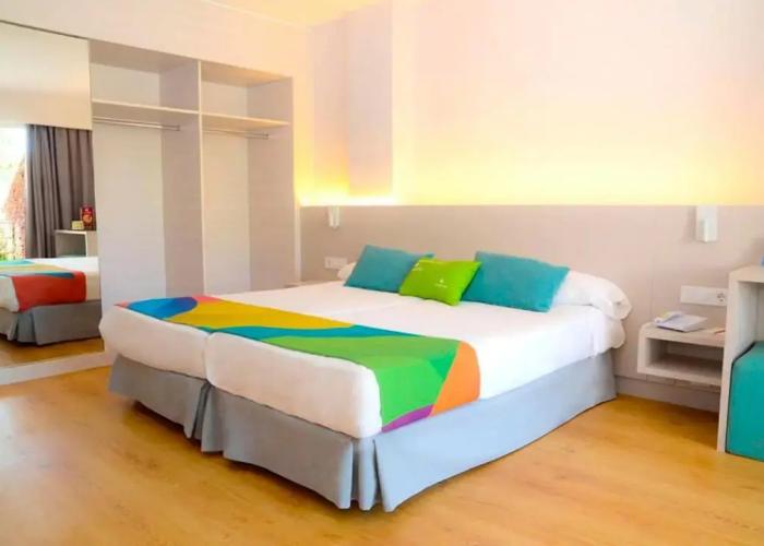 Paradise Park Fun Lifestyle Hotel