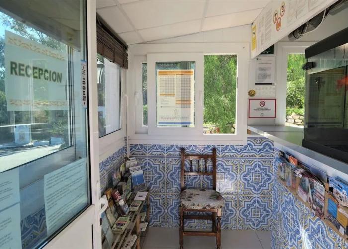 Camping & Bungalow Cueva Negra