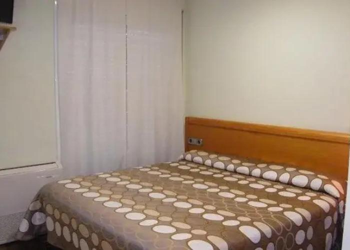 Amolls Restaurant i Habitacions ® - Mejor Precio Garantizado - BookingADN.com