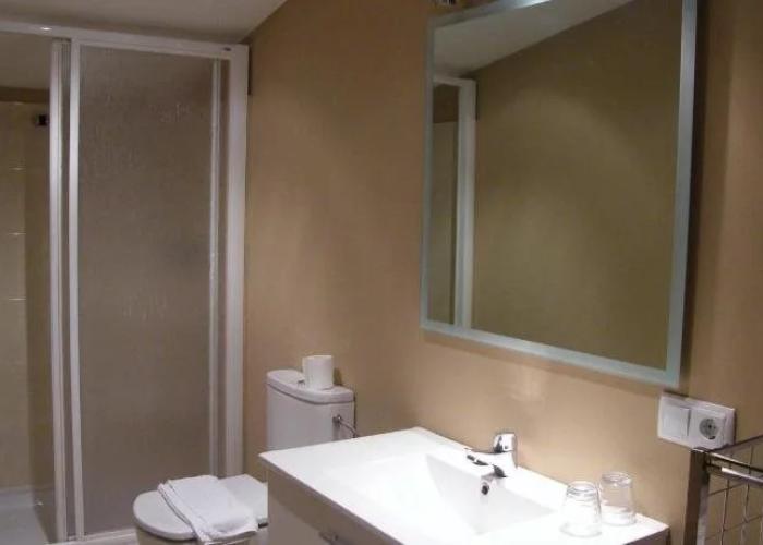 Amolls Restaurant i Habitacions ® - Mejor Precio Garantizado - BookingADN.com
