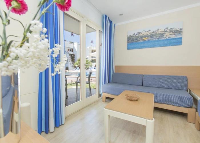 Aparthotel Flora