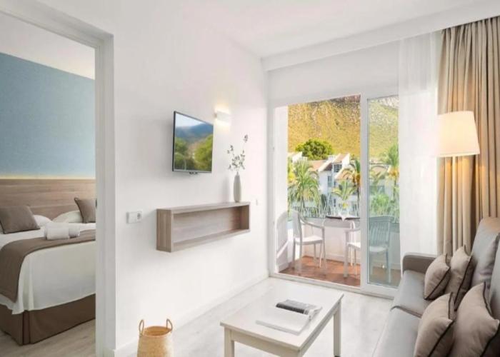 Puerto Azul Suite Hotel