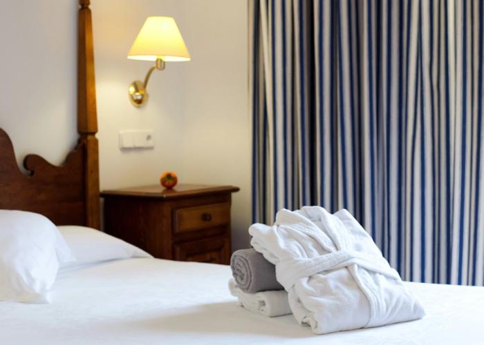 Hotel Cala Sant Vicenç - Adults Only + 16