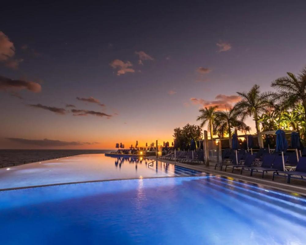 фото Marina Suites