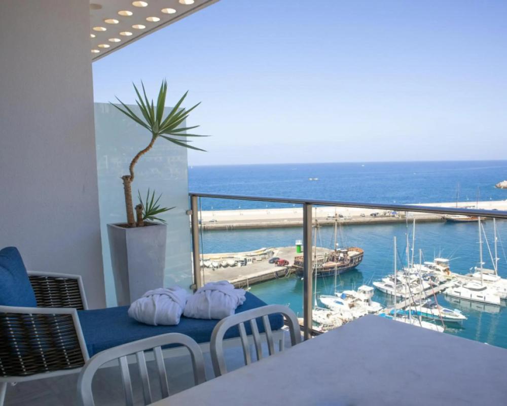 фото Marina Suites
