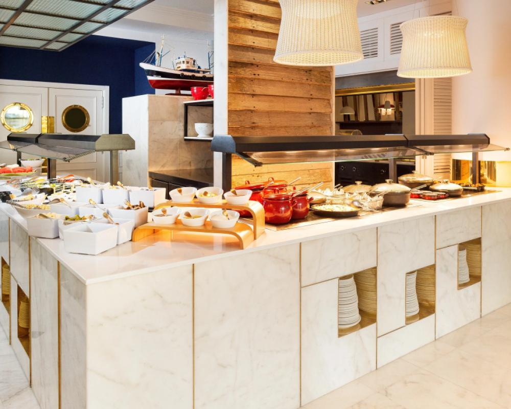 фото Marina Suites