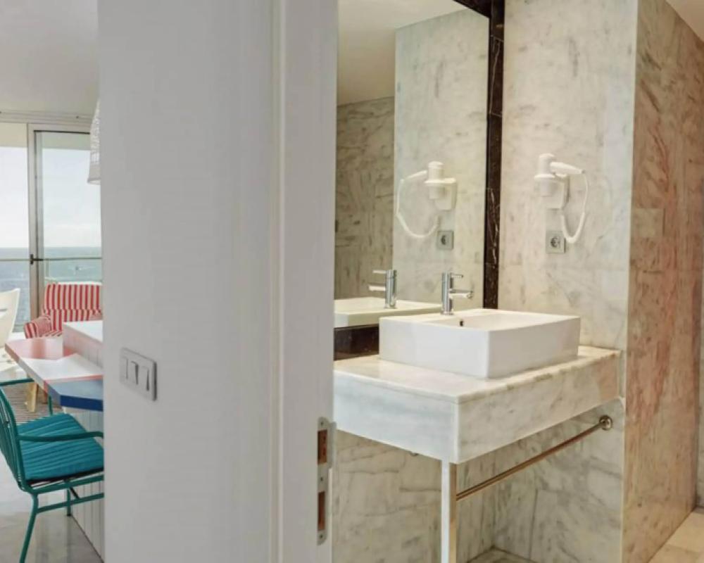 фото Marina Suites