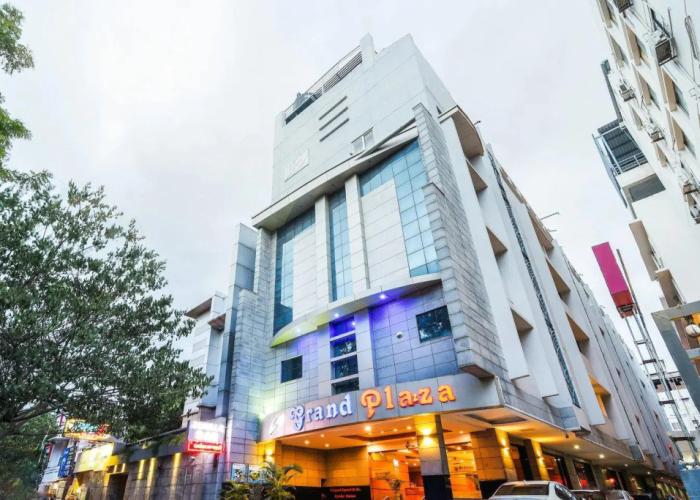 Grand Plaza