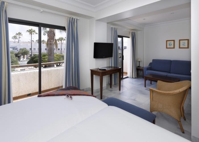 Playa De La Luz Hotel