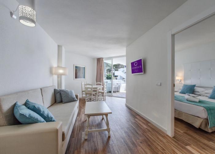FERGUS Style Cala Blanca Suites