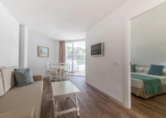 FERGUS Style Cala Blanca Suites