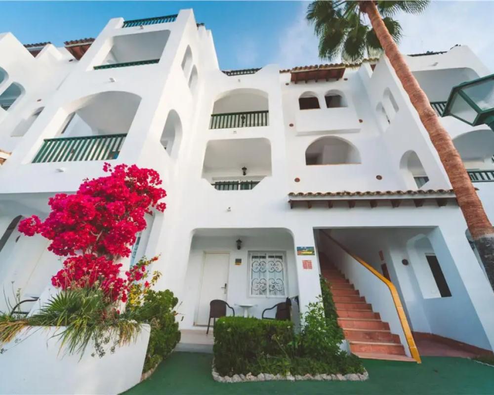 Aparthotel Holiday Center Santa Ponsa