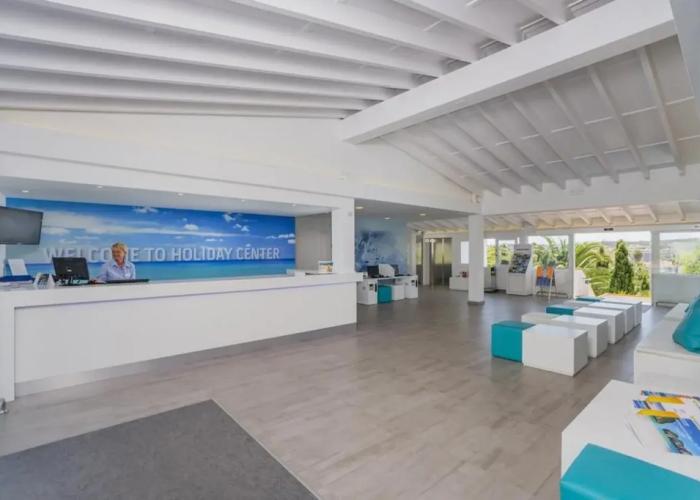 Aparthotel Holiday Center Santa Ponsa