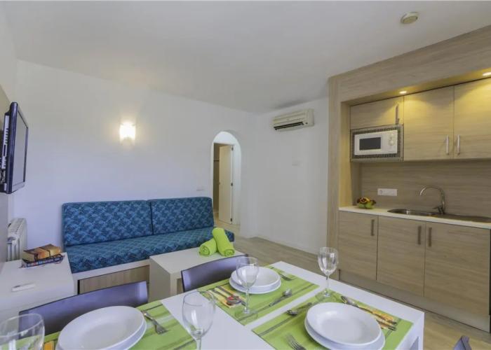 Aparthotel Holiday Center Santa Ponsa