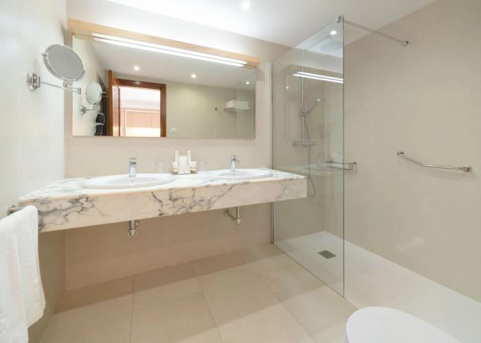 Plus Fariones Suite Hotel