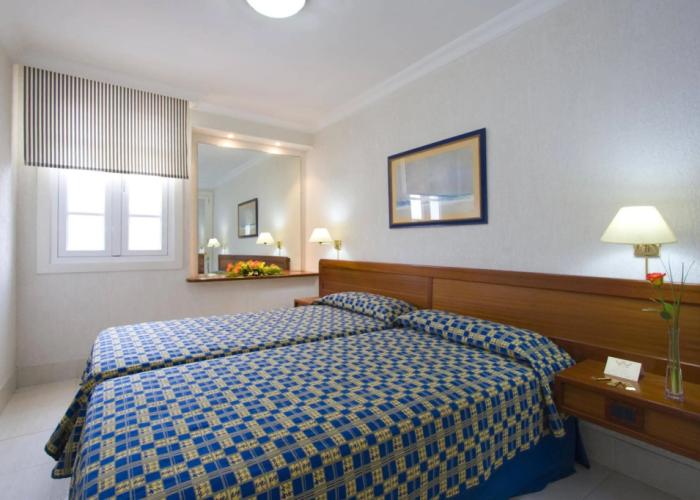 Plus Fariones Apartamentos