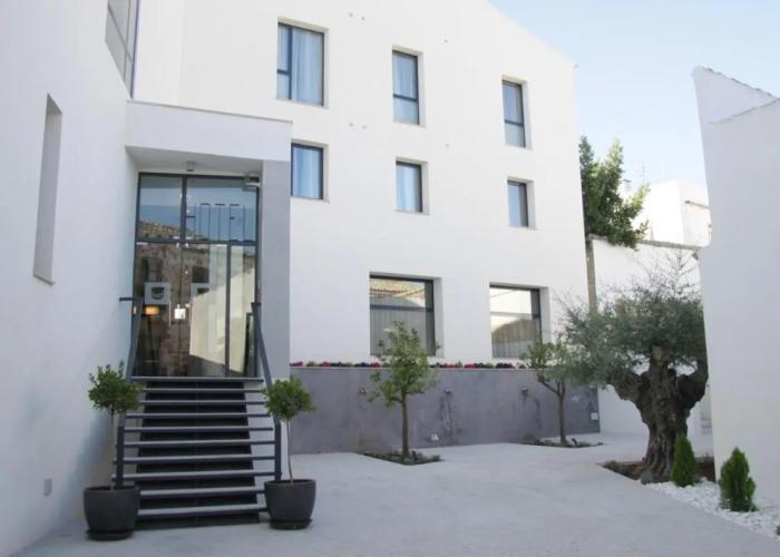 Hotel YIT El Postigo
