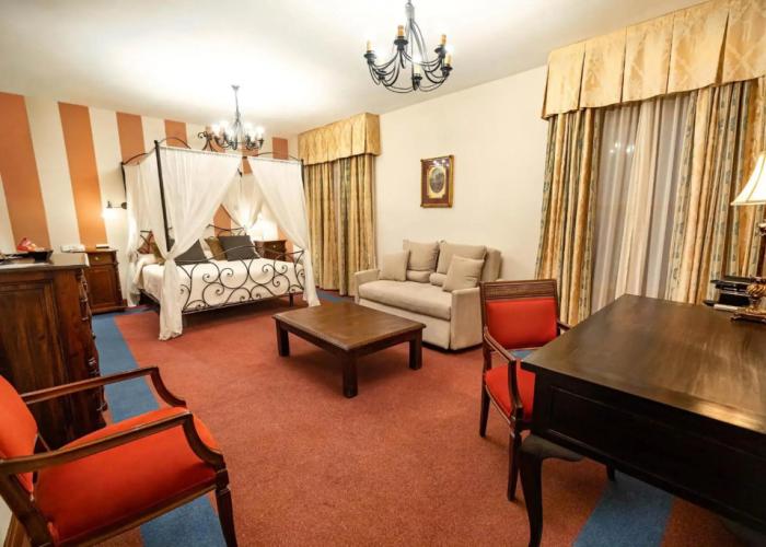 Hotel Alvar Fañez