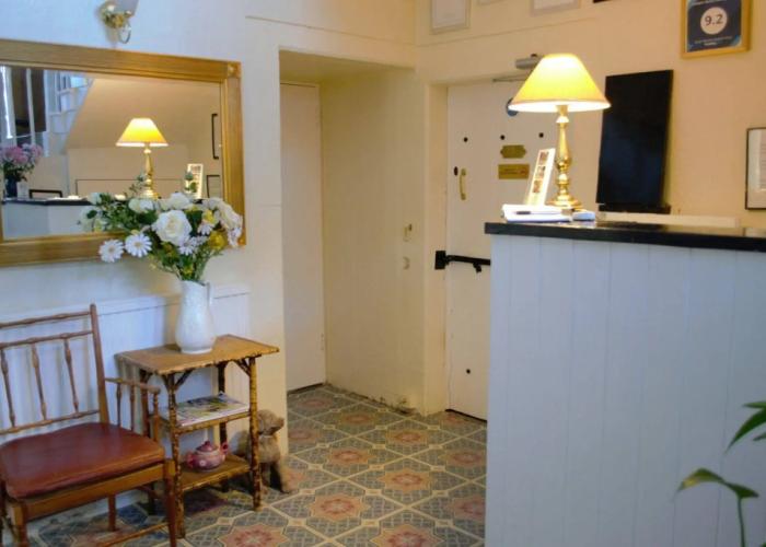 Lowbyer Manor Country House