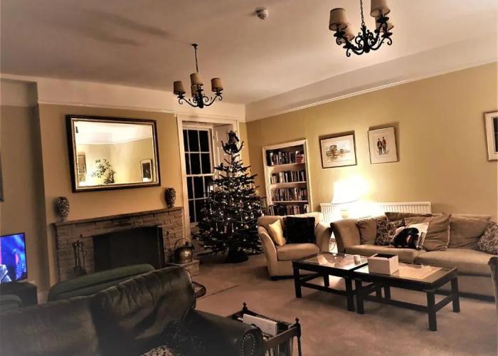 Lowbyer Manor Country House