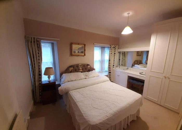 Lovelady Shield Hotel
