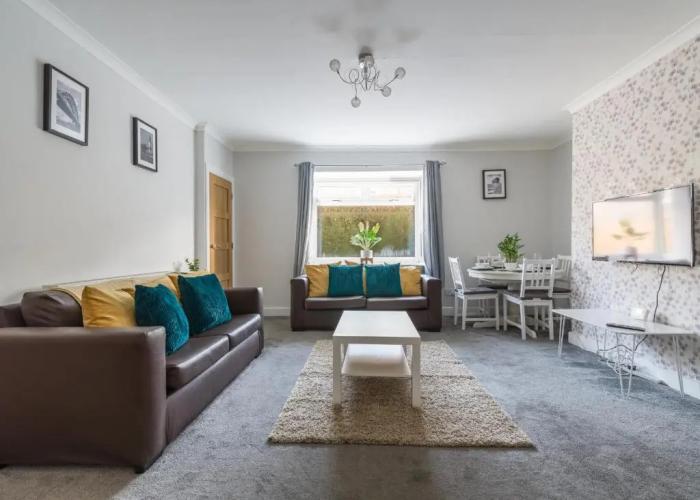 Chestnut House - Cosy 2 Bedroom - Ashington