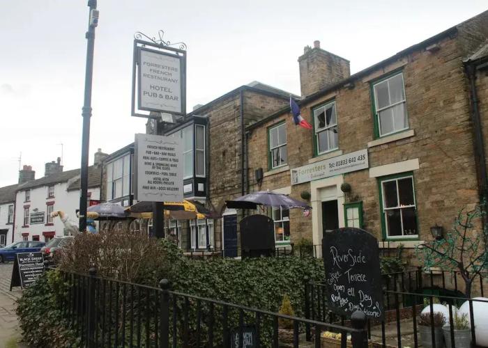 Forresters Bar & Restaurant with Rooms