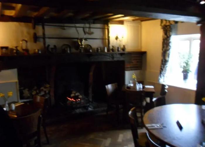 Chequers Inn