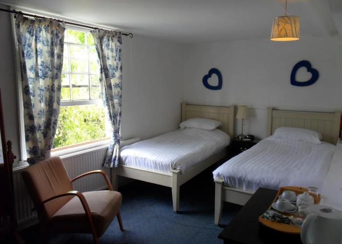 Chequers Inn