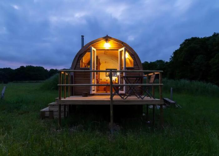 Beautiful 1 bed Glamping pod in Battle