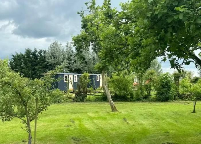 Cottages_and_Houses Shepherdshut-cotswolds-petfriendly-woodburner