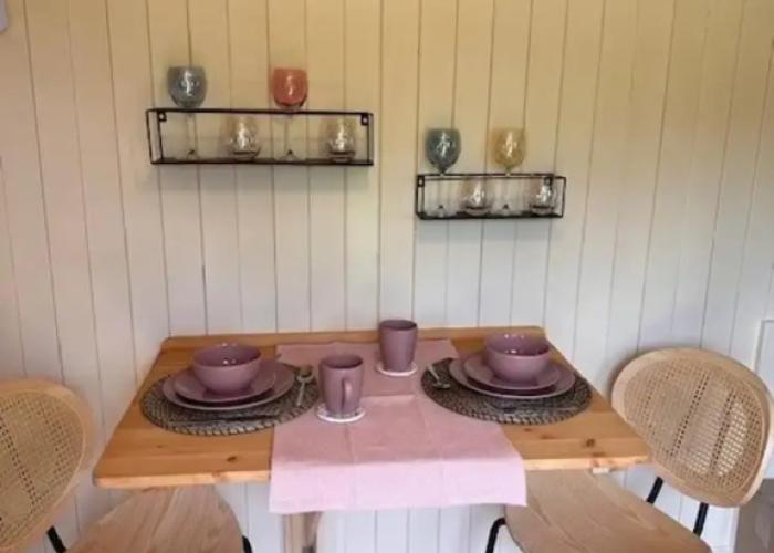 Cottages_and_Houses Shepherdshut-cotswolds-petfriendly-woodburner
