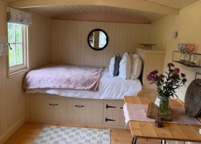 Cottages_and_Houses Shepherdshut-cotswolds-petfriendly-woodburner