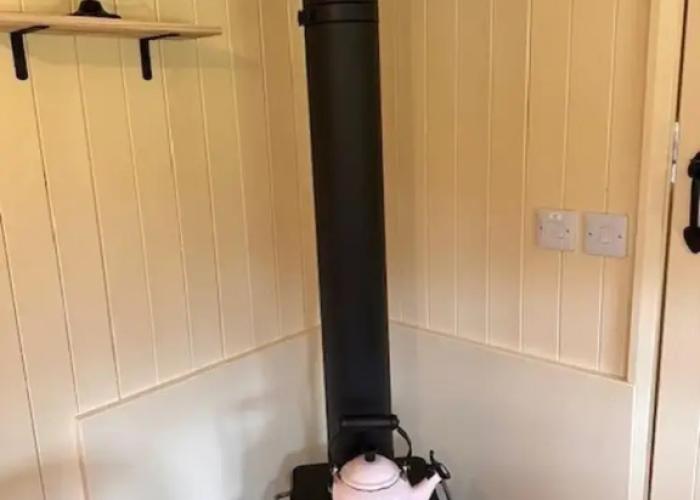 Cottages_and_Houses Shepherdshut-cotswolds-petfriendly-woodburner