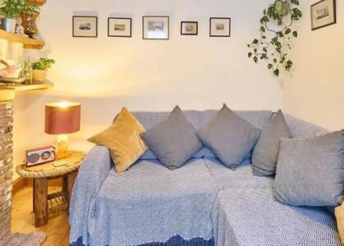 Host Stay Ethelbert Cottage
