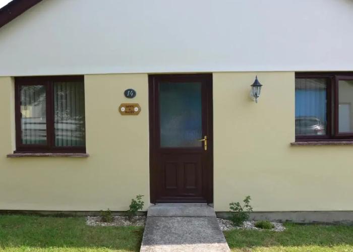 Parkland 14 is a Detached Premier 3 Bedroom Bungalow Sleeping 6