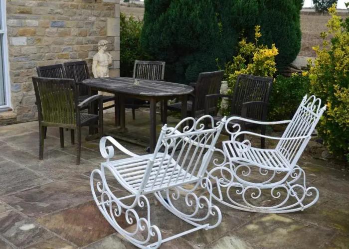 Queen Anne's Stable