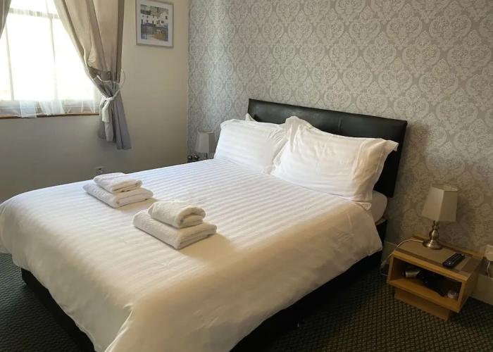 Waterfront Hotel