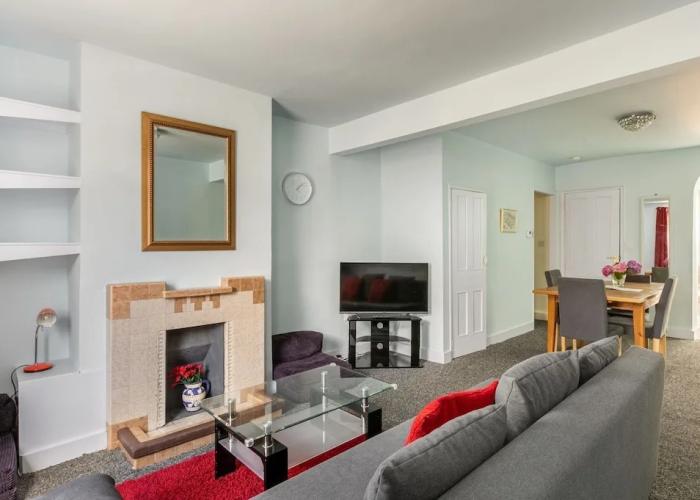 2 b&b 40 Percent off Weekly Half Price Monthly