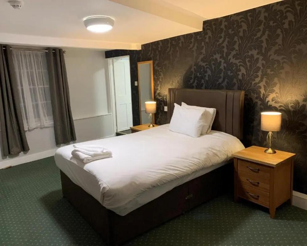 фото The Castle Hotel