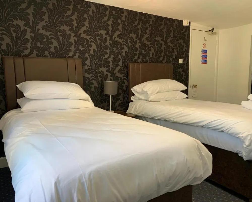 фото The Castle Hotel