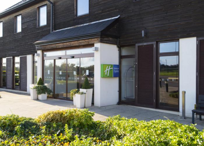 Holiday Inn Express London-Epsom Downs by IHG