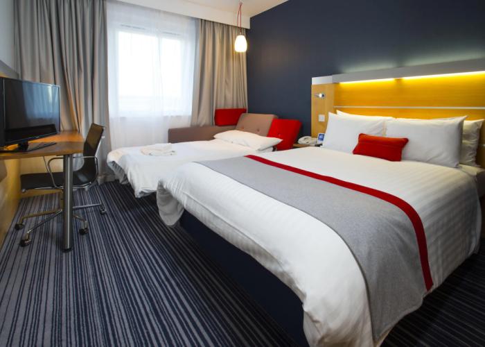 Holiday Inn Express London-Epsom Downs by IHG