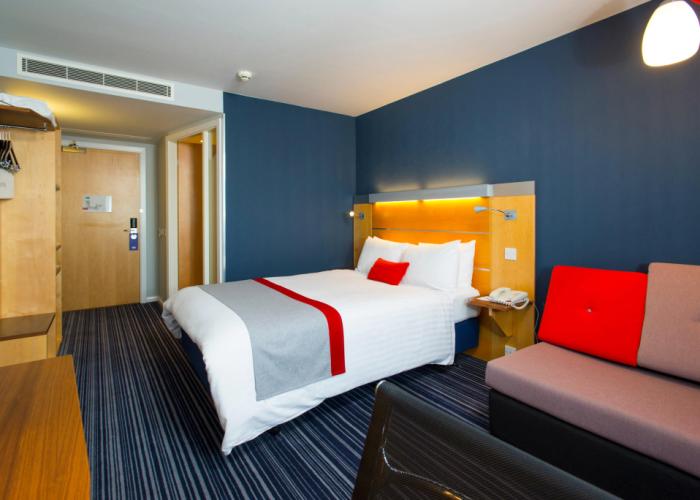 Holiday Inn Express London-Epsom Downs by IHG