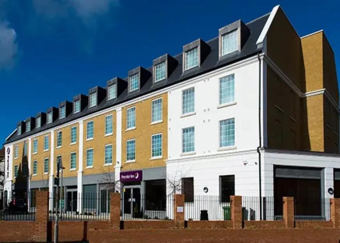 Premier Inn Epsom Town Centre