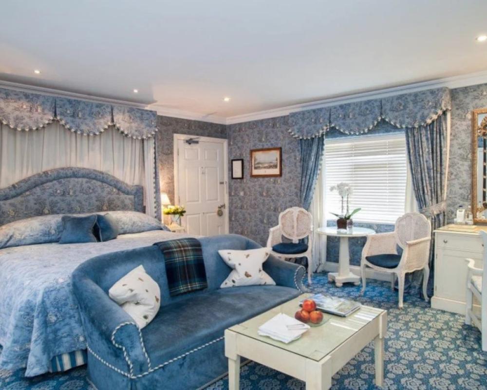 Summer Lodge Country House Hotel