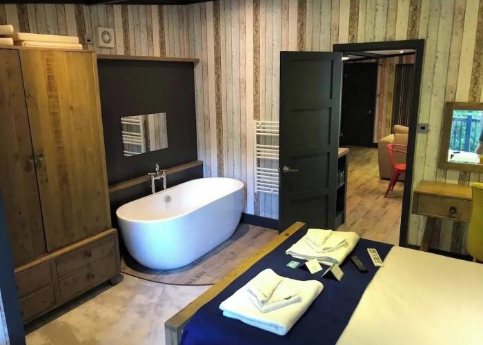 Pet Friendly Lodge - Sleeps6 - Long Stay Discount