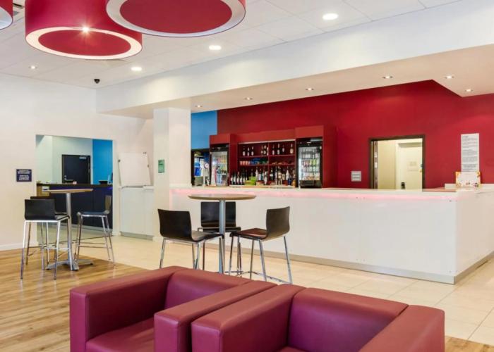 Travelodge Gatwick Airport Central
